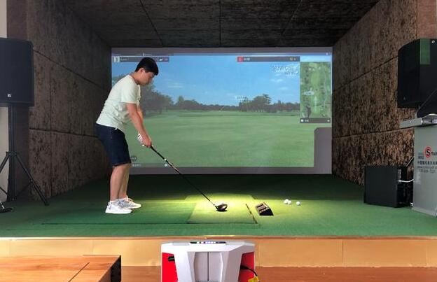 模擬高爾夫產(chǎn)業(yè)做大做強 必須打通校園高爾夫和社區(qū)高爾夫環(huán)節(jié) 已形成業(yè)內(nèi)共識